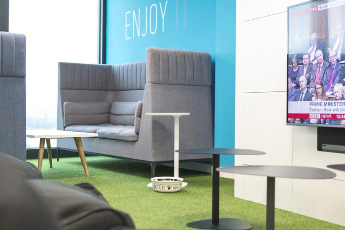 郑州金水区办公室装修IT公司装修效果图