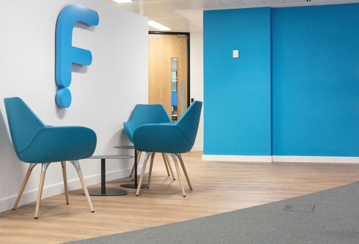 郑州金水区办公室装修IT公司装修效果图