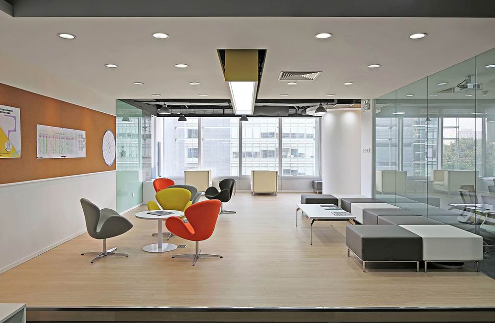 240平米办公室装修设计效果图