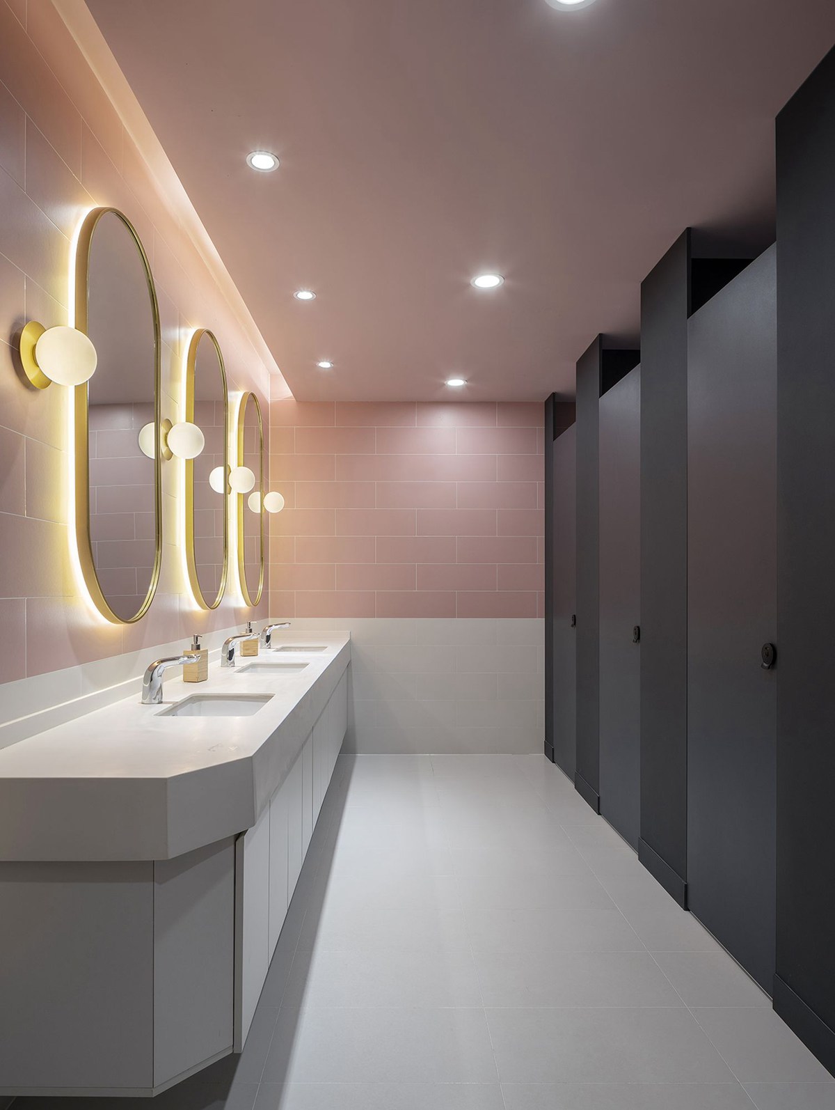 900平米新乡厂房办公室装修效果图