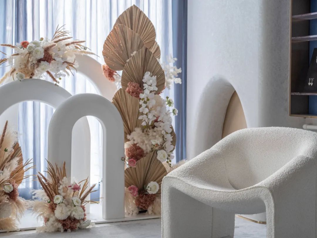 180平米婚纱礼服定制店铺装修设计效果图