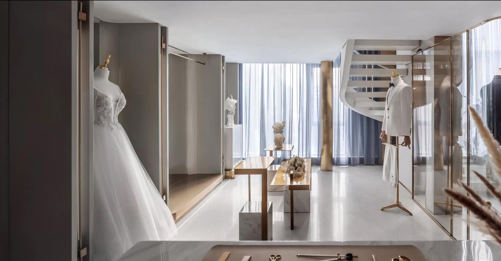 180平米婚纱礼服定制店铺装修设计效果图