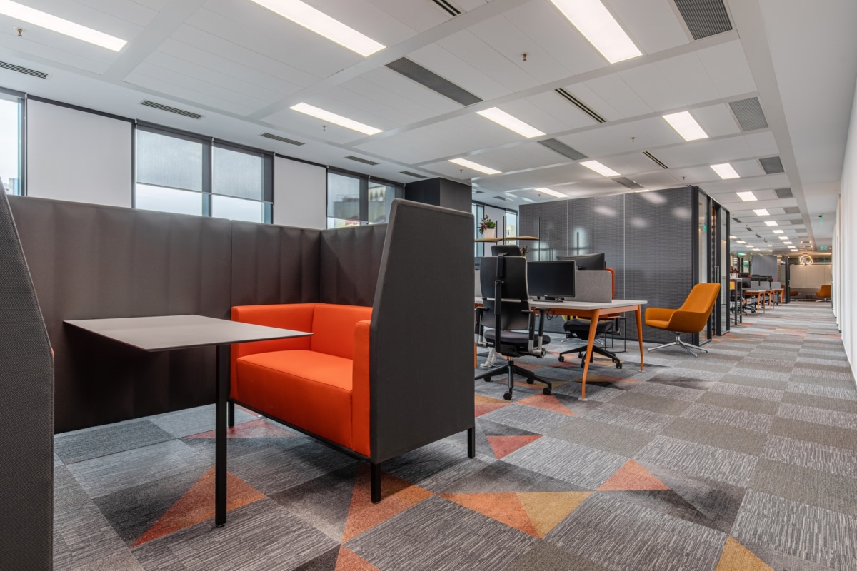 845平米集团分公司办公室装修效果图