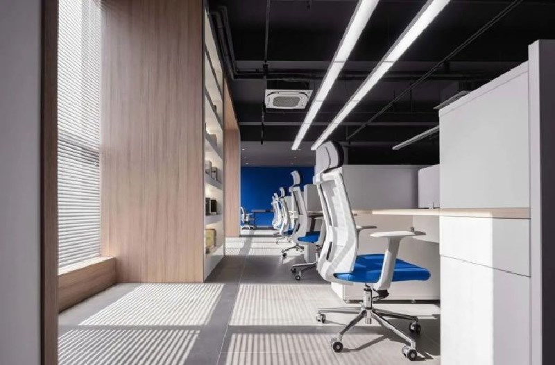 400平米外贸公司办公室设计图