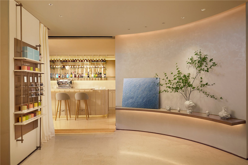 135平米轻奢咖啡甜品店装修设计效果图