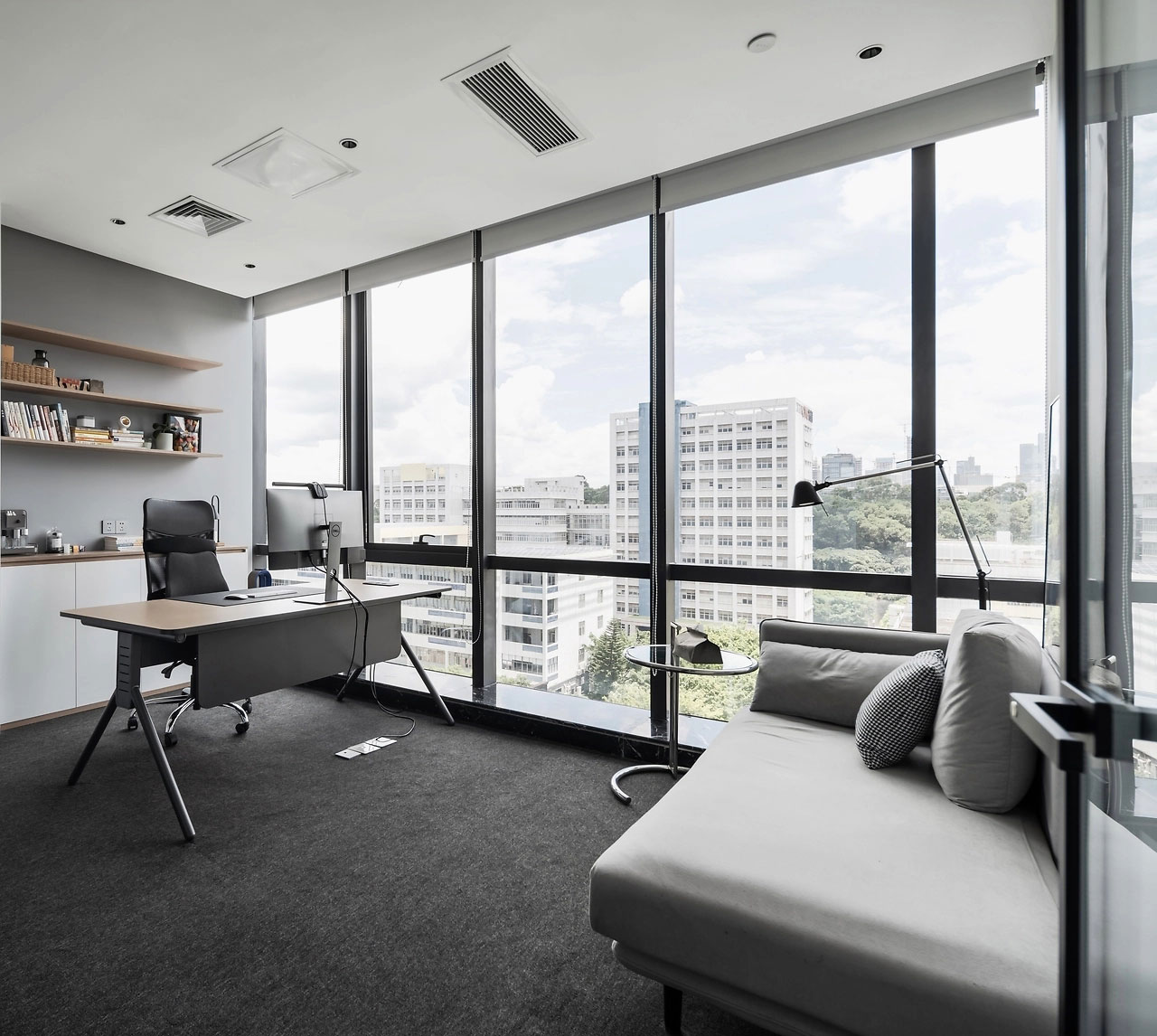 245平米郑州办公室装修实景案例图