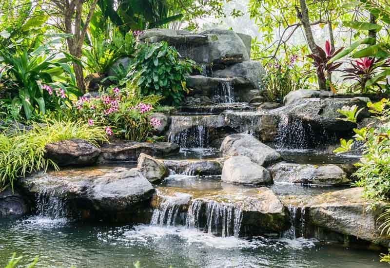 郑州别墅设计案例：别墅的庭院假山流水设计