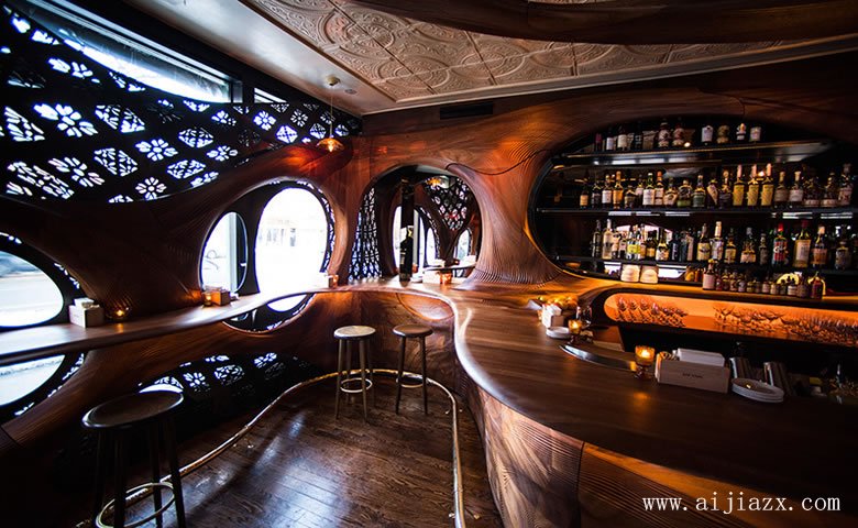创意造型的酒吧散座区装修效果图